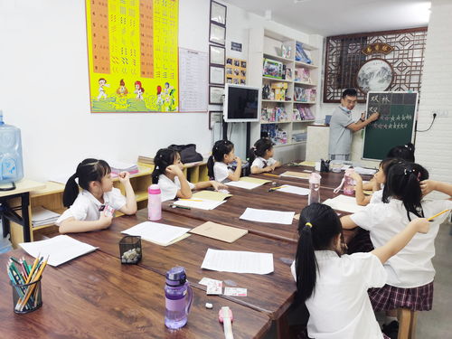 墨香承古韻，藝展綻新輝——記國(guó)家一級(jí)書(shū)法師董海洋及其承辦的展覽展示活動(dòng)